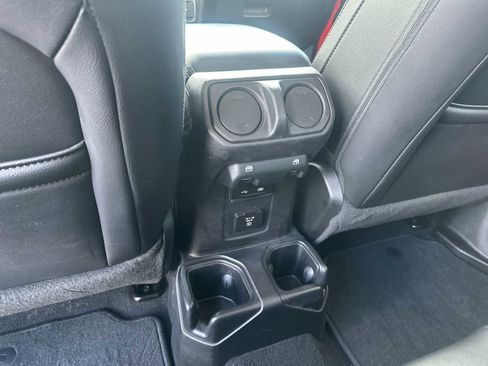 Certified 2020 Jeep Gladiator Overland image 21