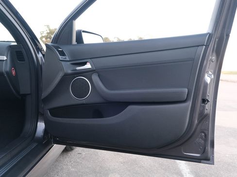 Used 2009 Pontiac G8 GT w/ Premium Package image 25