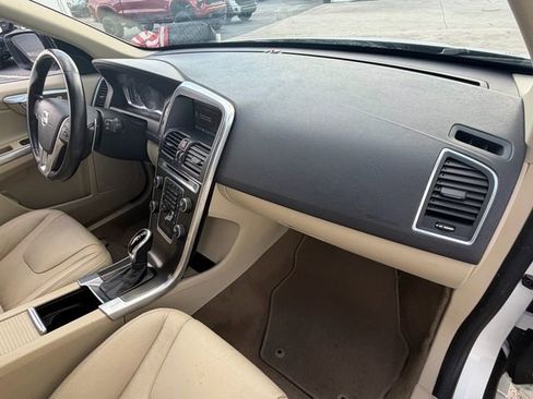 Used 2014 Volvo XC60 T6 AWD/4WD image 13