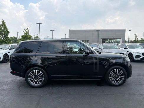 Used 2023 Land Rover Range Rover SE AWD/4WD image 6