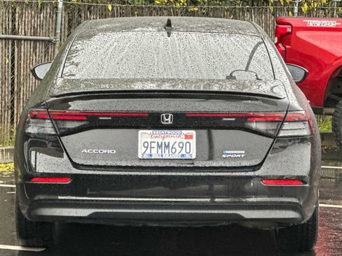 Used 2023 Honda Accord Sport image 8