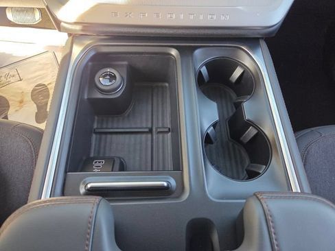 Certified 2025 Ford Expedition Active RWD image 17