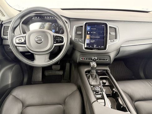 Used 2020 Volvo XC90 T6 Momentum w/ Protection Package Premier image 63