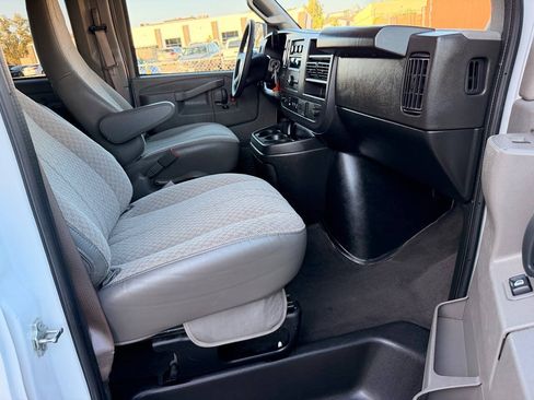 Used 2024 Chevrolet Express 3500 LT w/ LT Preferred Equipment Group RWD image 37