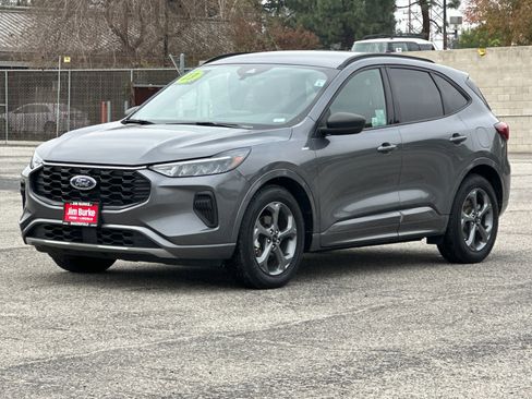 Certified 2023 Ford Escape ST-Line image 9