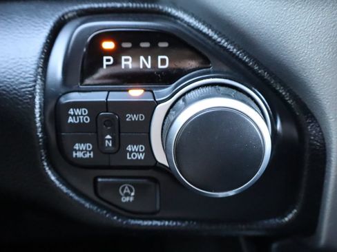 Used 2019 RAM 1500 Big Horn AWD/4WD image 35