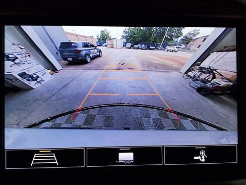 Used 2020 Chevrolet Silverado 1500 LT w/ Texas Edition AWD/4WD image 14