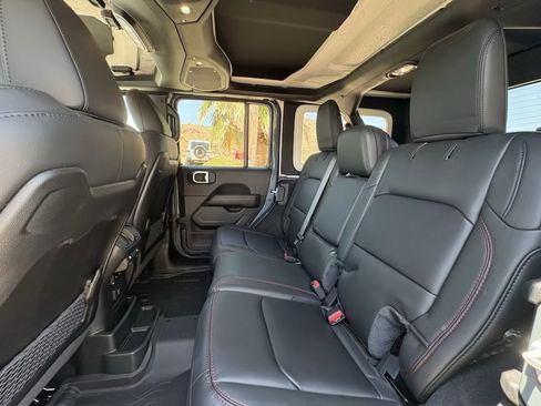 Used 2026 Jeep Wrangler Unlimited Rubicon 392 w/ Quick Order Package 27X Moab AWD/4WD image 10