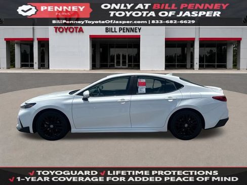 New 2026 Toyota Camry SE FWD image 2