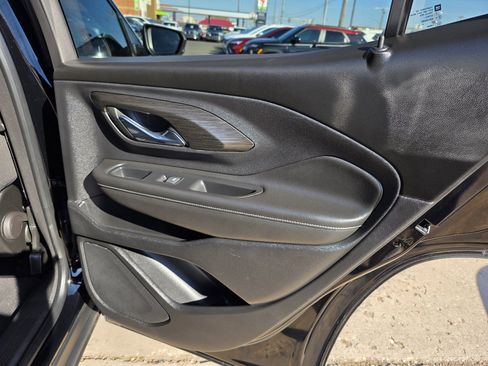 Used 2023 GMC Terrain SLE w/ Elevation Edition image 21