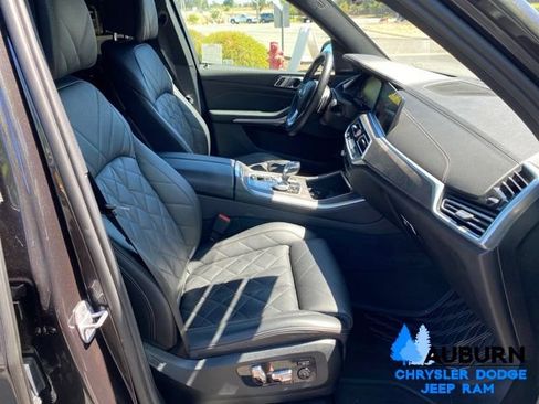 Used 2023 BMW X5 xDrive40i w/ Luxury Seating Package AWD/4WD image 18