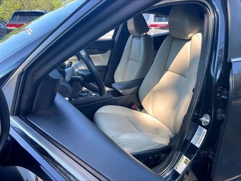 Used 2020 MAZDA MAZDA3 AWD Hatchback w/ Preferred Pkg image 10