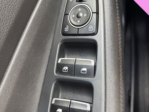 Used 2023 Hyundai Santa Fe SE image 11