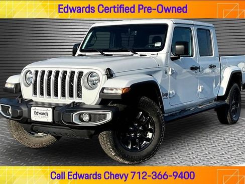 Used 2023 Jeep Gladiator Overland AWD/4WD image 1