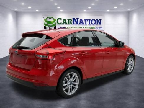 Used 2016 Ford Focus SE FWD image 4