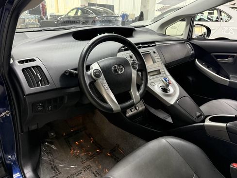 Used 2015 Toyota Prius Four image 19