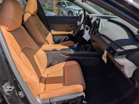 New 2026 Lexus UX 300h AWD image 7