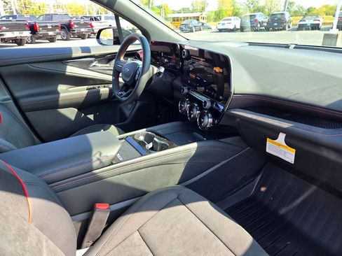 New 2026 Chevrolet Blazer EV RS image 6