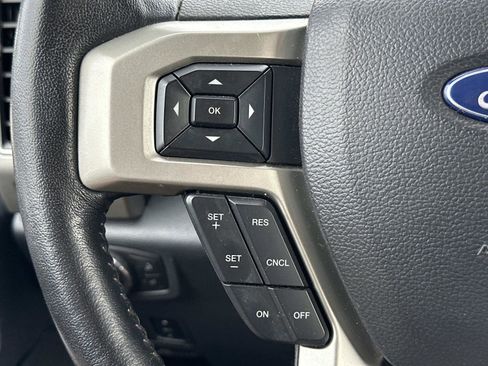 Certified 2022 Ford F250 Lariat w/ Lariat Ultimate Package image 17