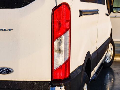 Used 2023 Ford Transit 350 XLT image 10