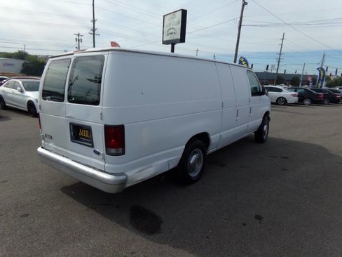 Used 1995 Ford E-250 and Econoline 250 Super image 5