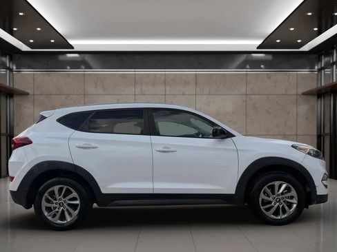 Used 2016 Hyundai Tucson SE w/ Option Group 02 image 16