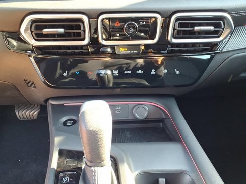 New 2026 Nissan Sentra SV w/ SV Convenience Package FWD image 21