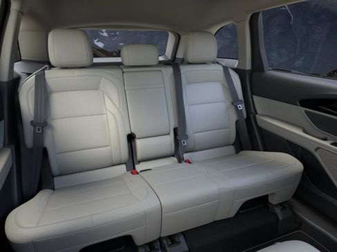 New 2026 Lincoln Nautilus Premier AWD/4WD image 11