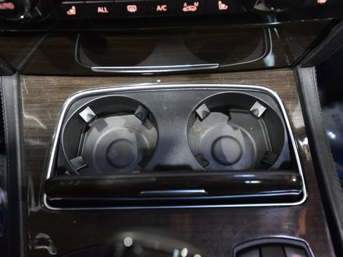 Used 2013 BMW 750i xDrive image 33