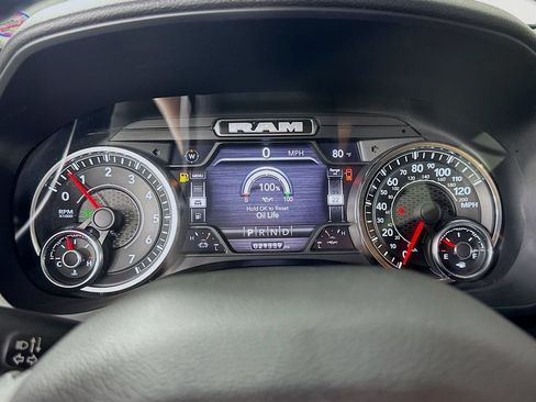 Used 2022 RAM 1500 Big Horn AWD/4WD image 23