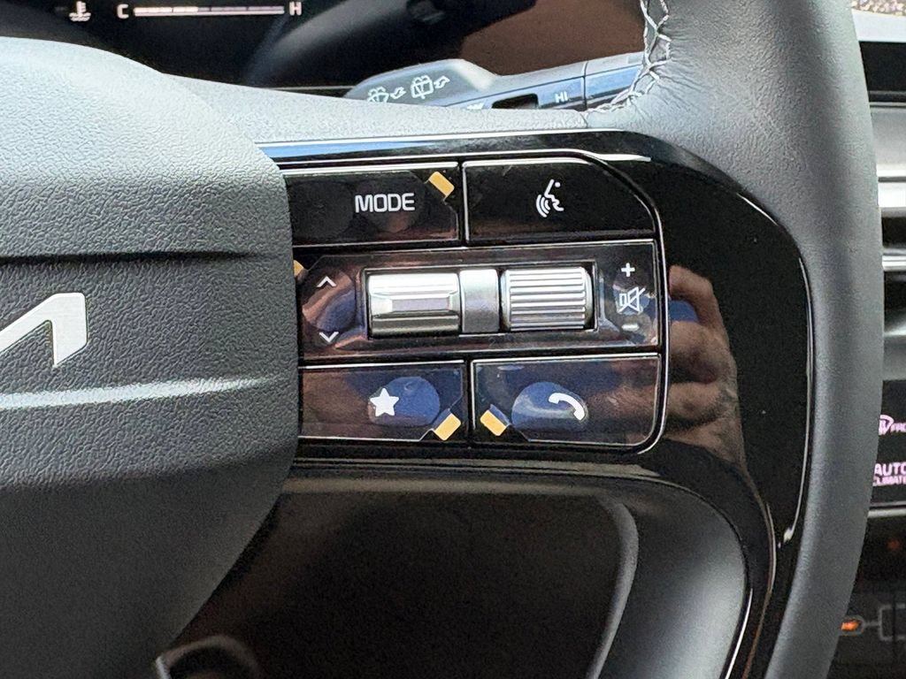 New 2026 Kia Sportage SX FWD image 26