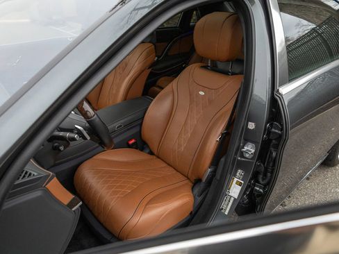 Used 2018 Mercedes-Benz Maybach S 560 4MATIC image 40