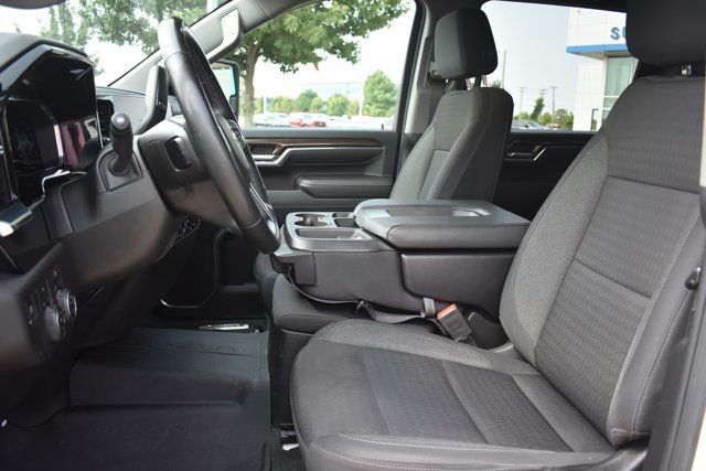 Used 2024 Chevrolet Silverado 2500 LT AWD/4WD image 19