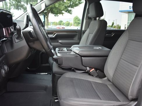 Used 2024 Chevrolet Silverado 2500 LT AWD/4WD image 19