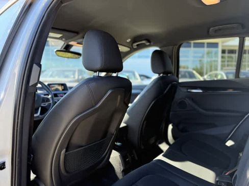 Used 2017 BMW X1 sDrive28i image 15