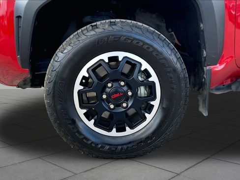 Used 2024 Toyota Tacoma TRD Off-Road AWD/4WD image 11