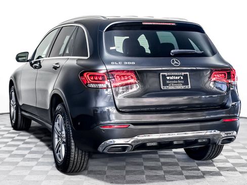 Certified 2022 Mercedes-Benz GLC 300 image 2