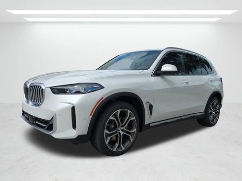 New 2026 BMW X5 xDrive40i w/ Premium Package AWD/4WD image 8