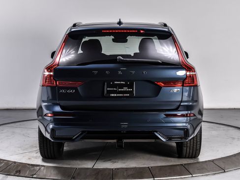 Used 2024 Volvo XC60 B5 Plus AWD/4WD image 5