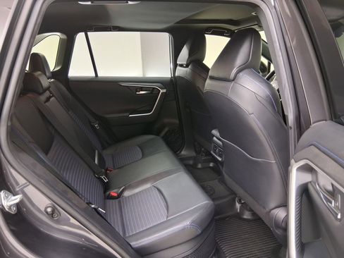 Used 2020 Toyota RAV4 XSE w/ XSE Grade Weather Package AWD/4WD image 35