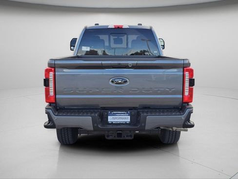 New 2026 Ford F250 Lariat w/ Black Appearance Package image 7