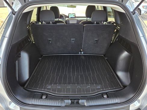 Certified 2022 Ford Escape SE image 13