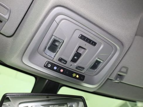 Used 2021 GMC Sierra 1500 Elevation w/ Preferred Package image 21