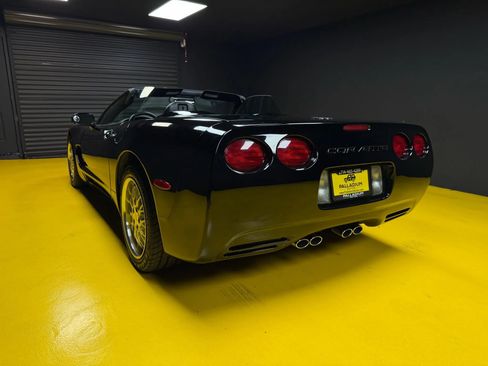 Used 2004 Chevrolet Corvette Convertible w/ Preferred Equipment Group image 4