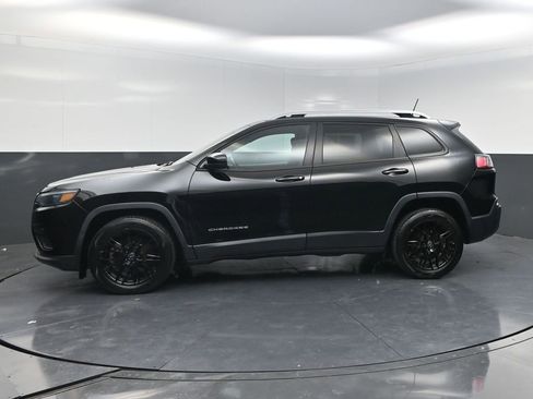 Used 2020 Jeep Cherokee Latitude image 3