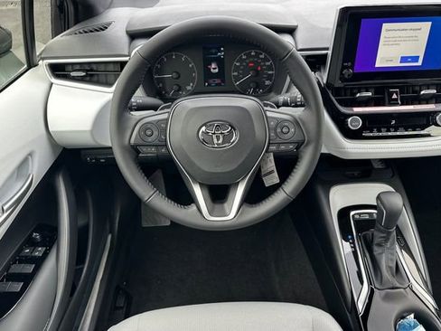 Used 2026 Toyota Corolla SE image 12
