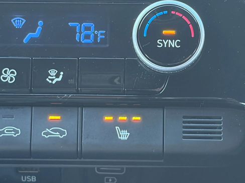 Used 2022 Hyundai Elantra SEL w/ Convenience Package image 23