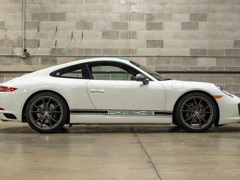 Used 2019 Porsche 911 Carrera T RWD image 8