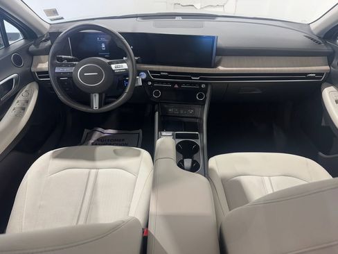 Used 2025 Hyundai Sonata SEL FWD image 25