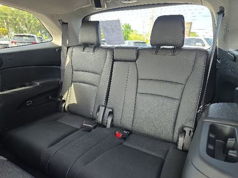 Used 2021 Honda Pilot Special Edition image 9